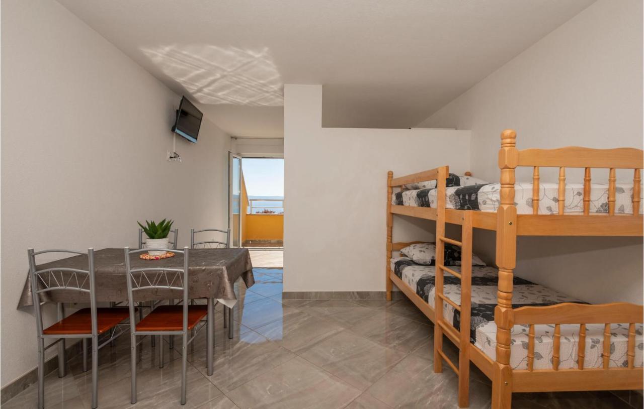 Beautiful Apartment In Krvavica With Kitchen Kültér fotó